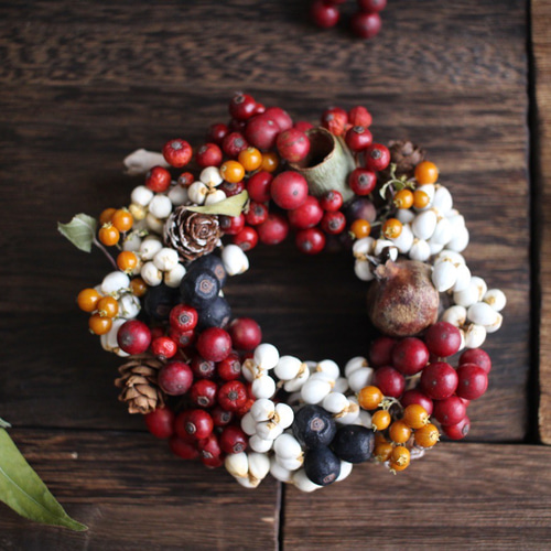 紅白☆木の実の手のひらリース✳︎お正月飾り◎12センチサイズ リース  