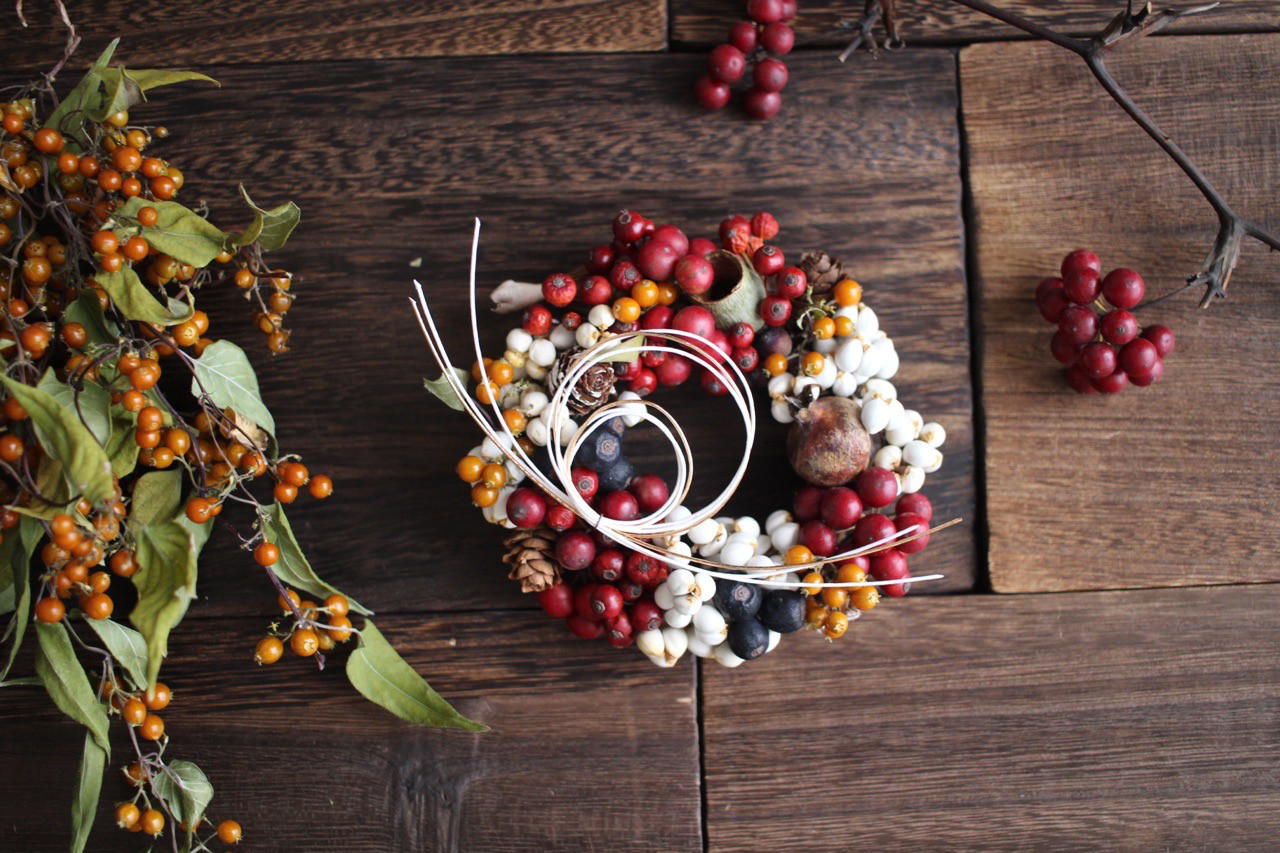 紅白☆木の実の手のひらリース✳︎お正月飾り◎12センチサイズ リース  