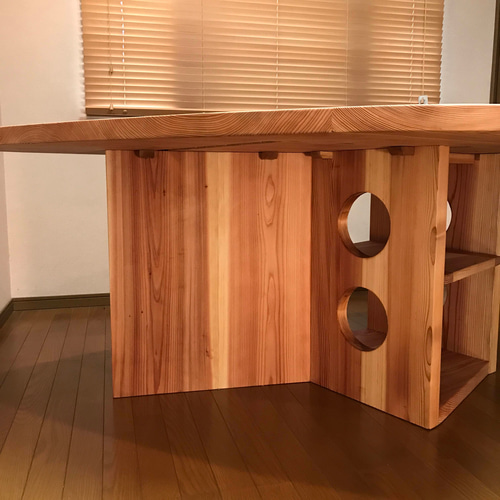 八溝杉175x135cm 厚材変形型テーブル(M21type) ダイニングテーブル