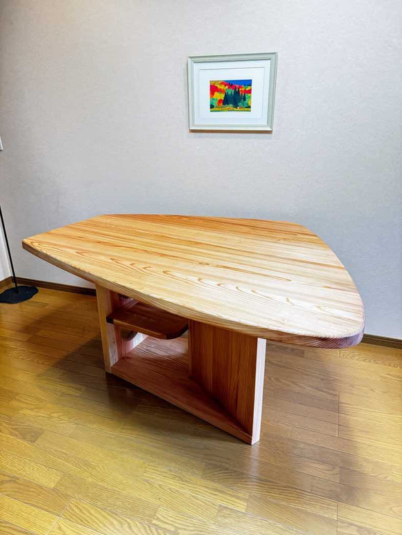 八溝杉175x135cm 厚材変形型テーブル(M21type) 13枚目の画像