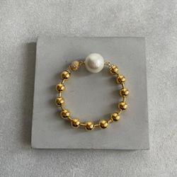 ball bracelet  gold  コットンパール & ボールチェーン 1枚目の画像