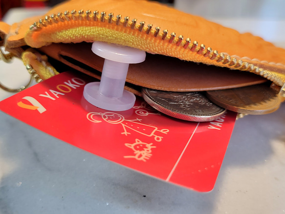 純国産本革ロロマレザー おめでたい琥珀たい焼き ICカード&小銭入れ仕切り付き  カスタードファスナー 4枚目の画像