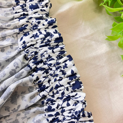 親子コーデ　ママ用コットンギャザースカート（ネイビー花柄/ホワイト）＋子供スカート（サイズ90/100） 7枚目の画像