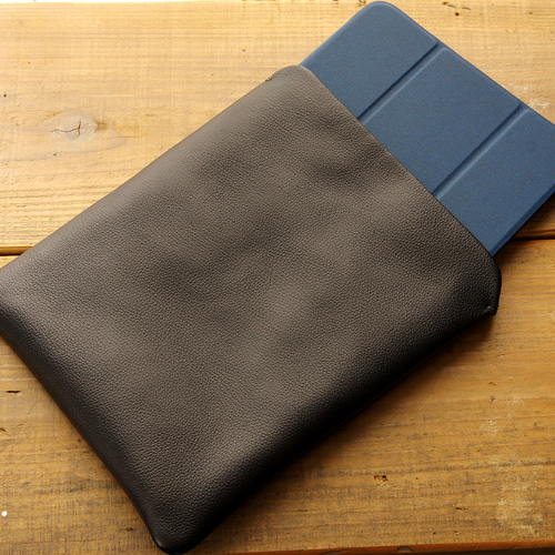 未使用 iPad Leather Sleeve レザースリーブ 12.9 LIONA》iPad Pro12.9・13インチ、Air13インチ レザースリーブケース