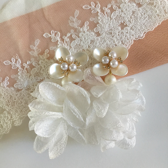 【ホワイトドレスearring】お花　パール　レース　ウエディング　ブライダル　結婚式457 3枚目の画像