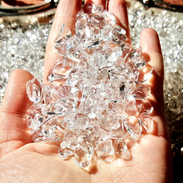 違いが分かる奇跡の透明度✨️【マニカラン産】ヒマラヤ水晶さざれ石 100ｇ 3枚目の画像