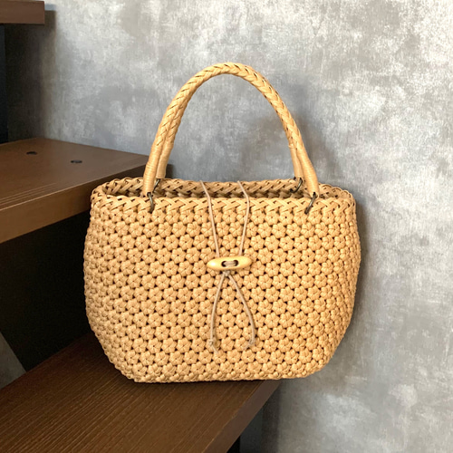 新品未使用☆刺繍入りベージュかごバッグ モチーフペーパー刺繍カゴバッグ かごバッグ | P＆T