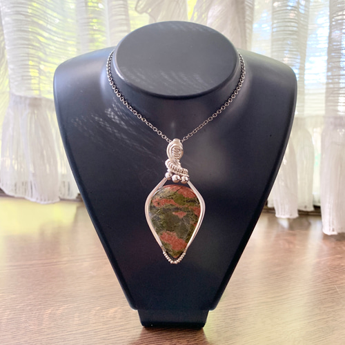 □ユナカイト□SV.925□スパイラル□ペンダント □ユナカイト□SV.925