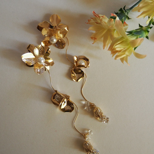 ANNAN WEDDING フラワーロングピアス ブライダルアクセサリー フラワーロングピアス curve -gold