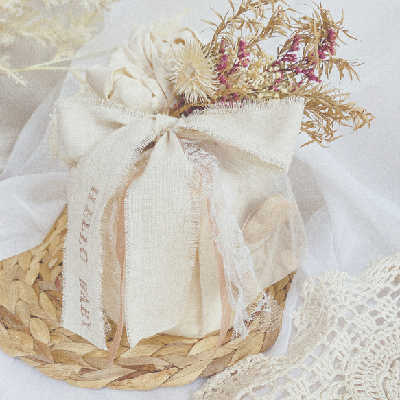 オムツ比較ができる　オムツケーキ　出産祝い　おしゃぶりホルダー 2枚目の画像