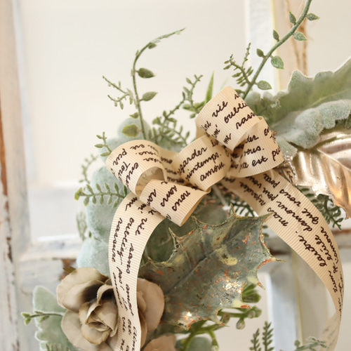 ウィンターリース 大人可愛い ローズ 寒色 インテリア 玄関 冬支度