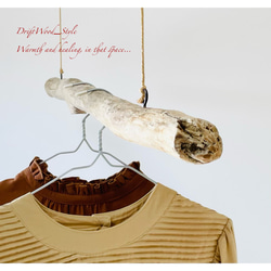 流木インテリア 無骨で古木風の真っすぐな中型ハンガーラック 北欧 衣装掛け ハンギング 吊り下げ ハンガーポール 癒し 6枚目の画像