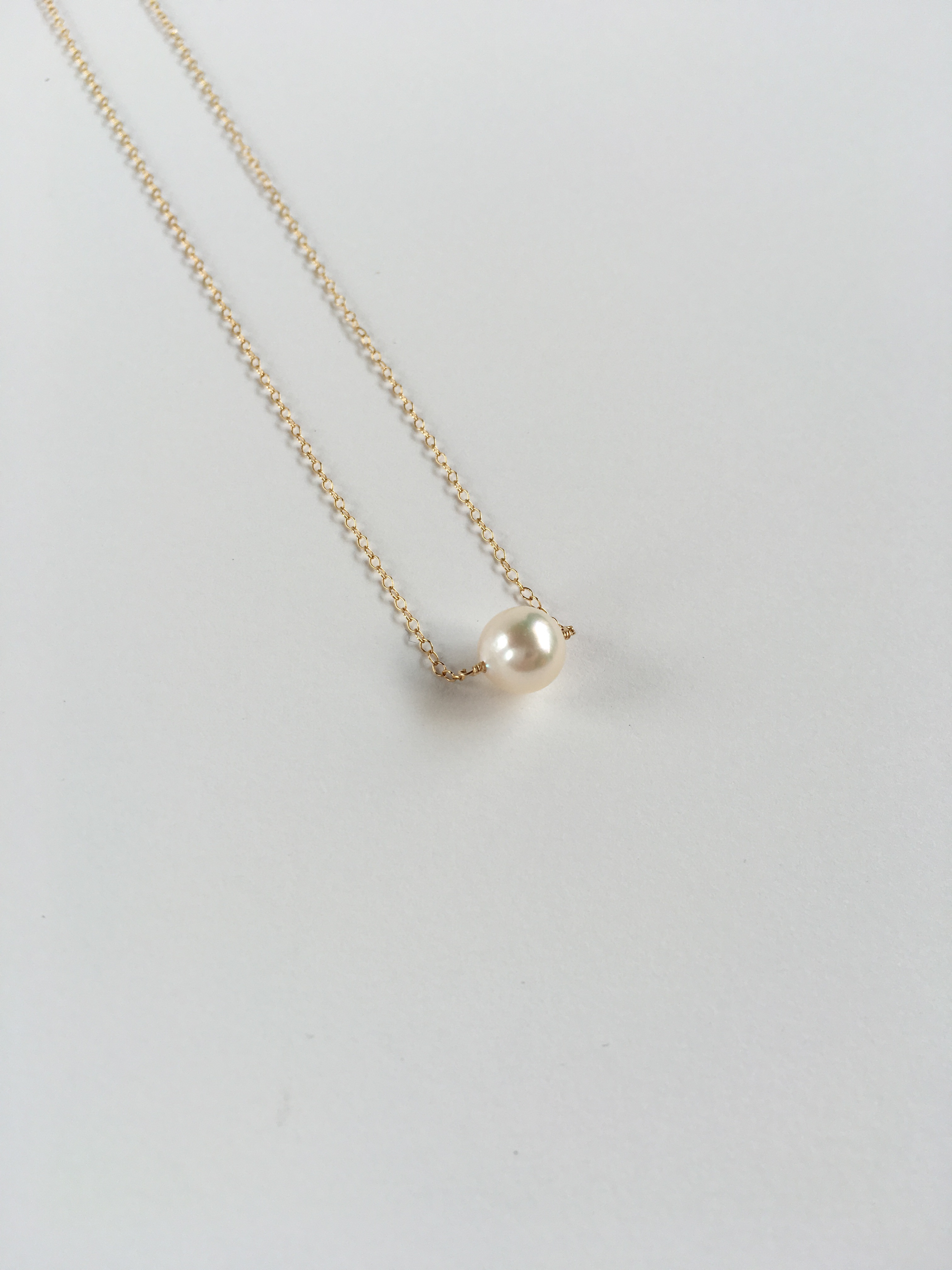 シンプルネックレス