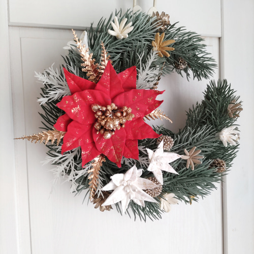 ポインセチアのナチュラルリース＊クレイフラワー＊ドライフラワー