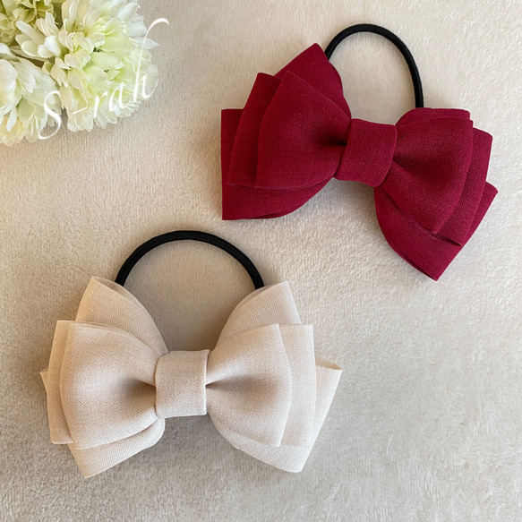 再販♡紅白］たっぷりかわいい 重ねリボン ヘアゴム［リネン風