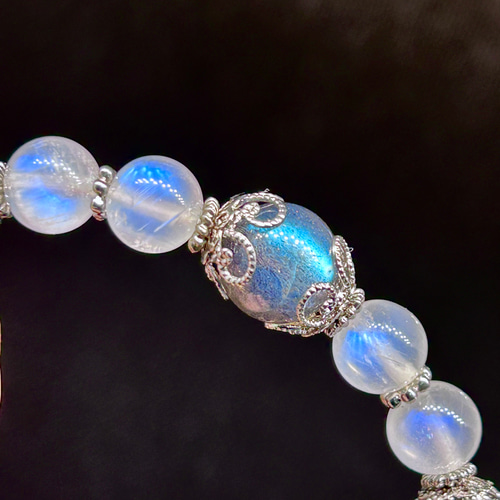 幸福の象徴～ ロイヤルブルームーンストーン 高品質 ラブラドライト