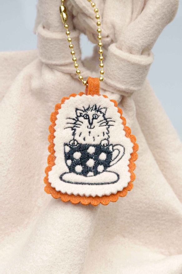 刺繍チャーム　CAT COFFEE　モコモコ　バッグチャーム　グリーティングチャーム 2枚目の画像