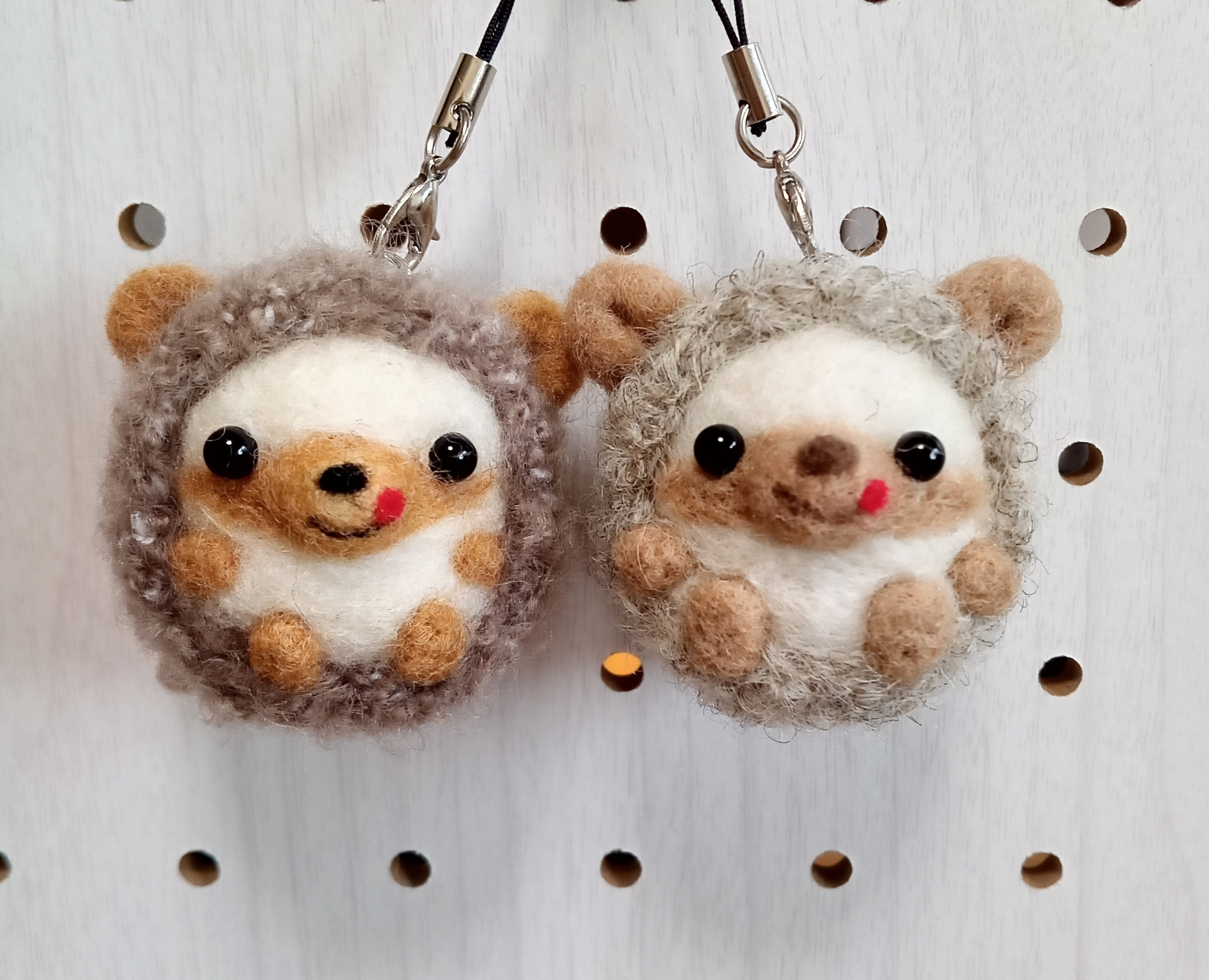 3名様☆コースターオーナメント・羊毛フェルトねこちゃん まぶし