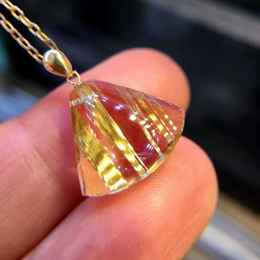 ⭐︎【天然】タイチンルチルクオーツ ペンダントトップ 8g