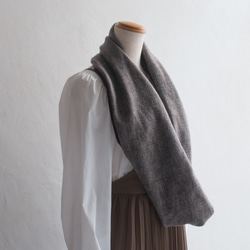 クラシカルなグレンチェックスヌード　■ charcoal brown × wine ■ 3枚目の画像