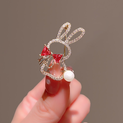 可愛 ウサギち スワロフスキー ブローチ【受注製作】 ブローチ YCHEN