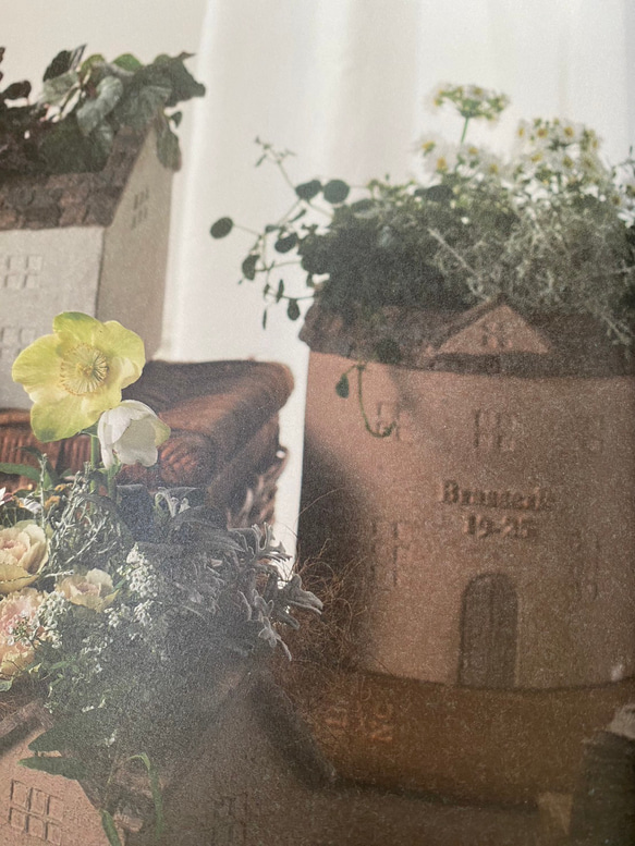 《可愛い屋根おうち型陶器鉢 》 観葉植物 多肉植物 お花の寄せ植えに ガーデニング ビオラ パンジー アンティーク ⑦ 2枚目の画像