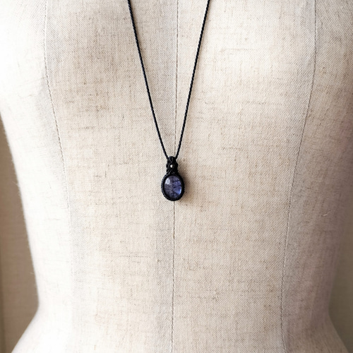 タンザナイト・マクラメペンダントdecemini ネックレス・ペンダント