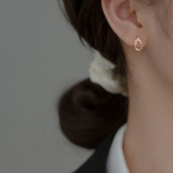 女士耳環 18K金屬防過敏相容小925銀葉水印金粉紅金簡約 第4張的照片