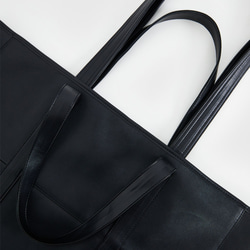 黑白雙面 蒙布朗袋子 2面背 oversize大容量托特包 PU皮拼帆布 第19張的照片