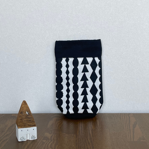 ペットボトルカバー550ml用 ＊ 北欧風モノトーン（ブラック