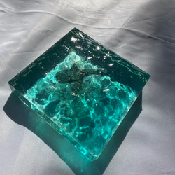 新作　インテリアアートブロック　エメラルドグリーンの海とジンベイザメ　スケルトン海 6枚目の画像