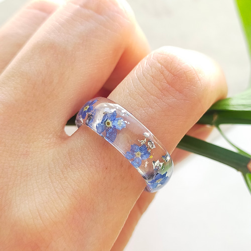 勿忘草のリング〜 ブルー 忘れな草 小花 水色 海 誕生日 ドライ