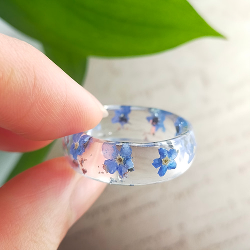 勿忘草のリング〜 ブルー 忘れな草 小花 水色 海 誕生日 ドライ