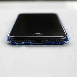 iPhoneケース（iPhone15対応）レトロカラー　ドット柄（ブルー） 4枚目の画像