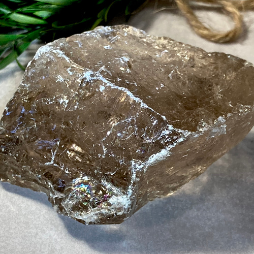 レインボー✨ かち割り水晶 スモーキー クォーツ 原石 ラフストーン