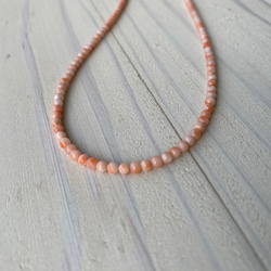 ファースト珊瑚に…ピンク色コーラル　華奢ネックレス　シルバーカラーアジャスター付 10枚目の画像