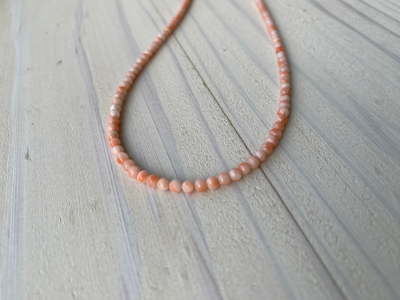 ファースト珊瑚に…ピンク色コーラル　華奢ネックレス　シルバーカラーアジャスター付 10枚目の画像