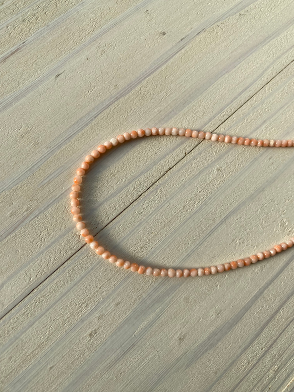 ファースト珊瑚に…ピンク色コーラル　華奢ネックレス　シルバーカラーアジャスター付 16枚目の画像