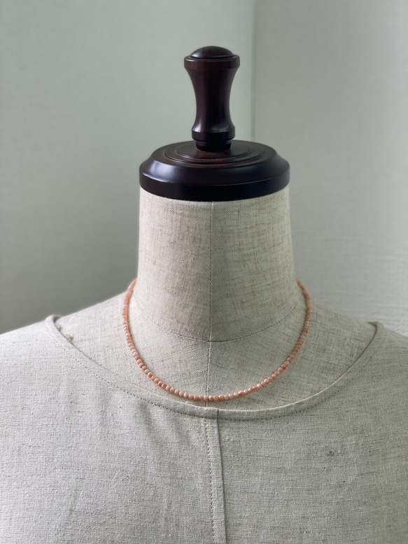 ファースト珊瑚に…ピンク色コーラル　華奢ネックレス　シルバーカラーアジャスター付 2枚目の画像