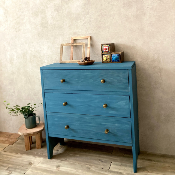 チェスト　シャビー　木製 キャビネット　リビング収納　四つ脚　3段 引き出し　アンティーク　シェルフ　洋服収納　ブルー 2枚目の画像