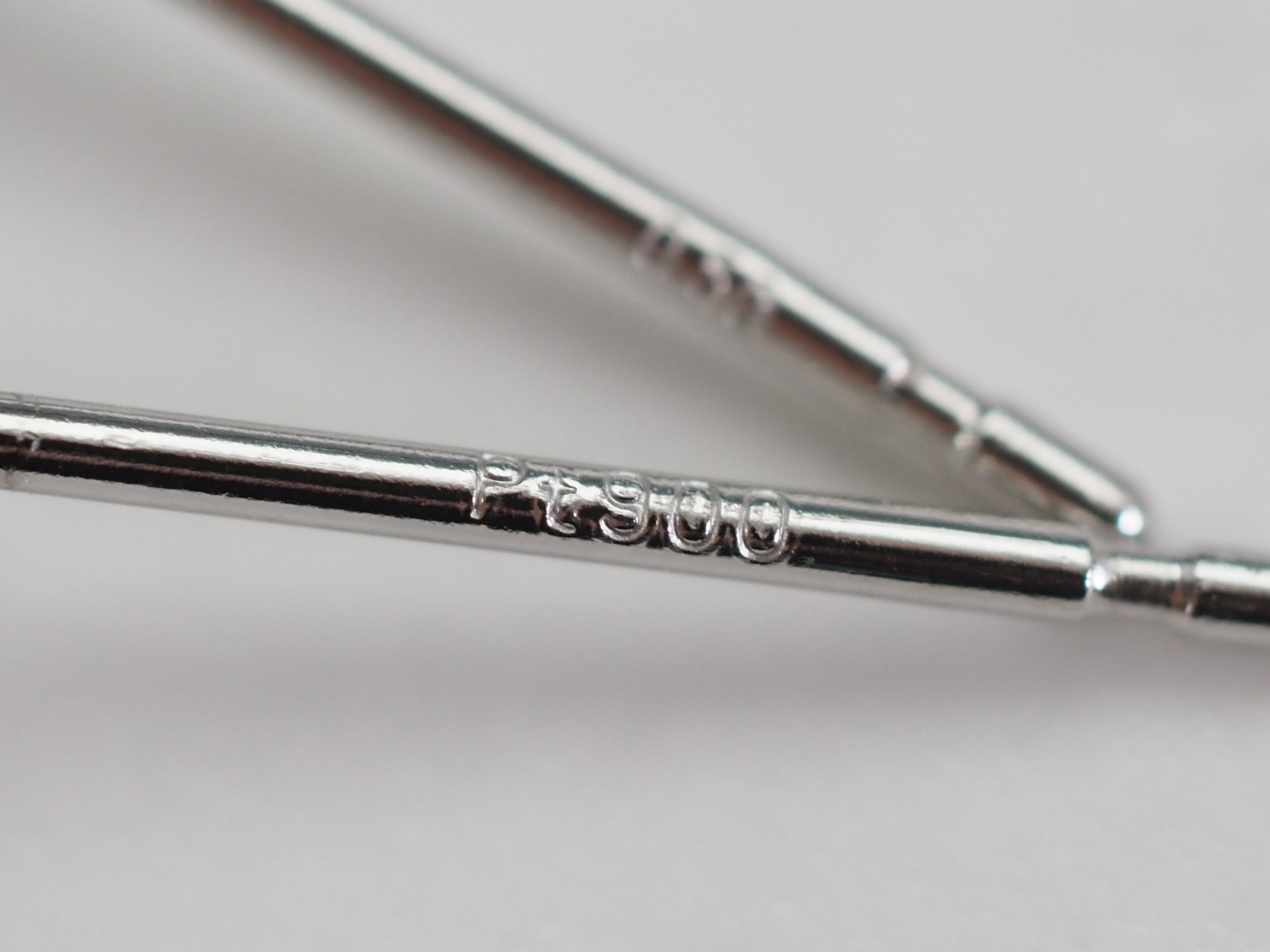 ～11月誕生石 ブルートパーズ～  No.3291  Pt ブルートパーズ1.00ct ピアス