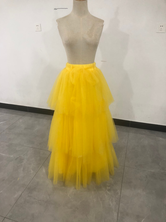 可愛的黃色柔軟層疊薄紗半身裙 第1張的照片