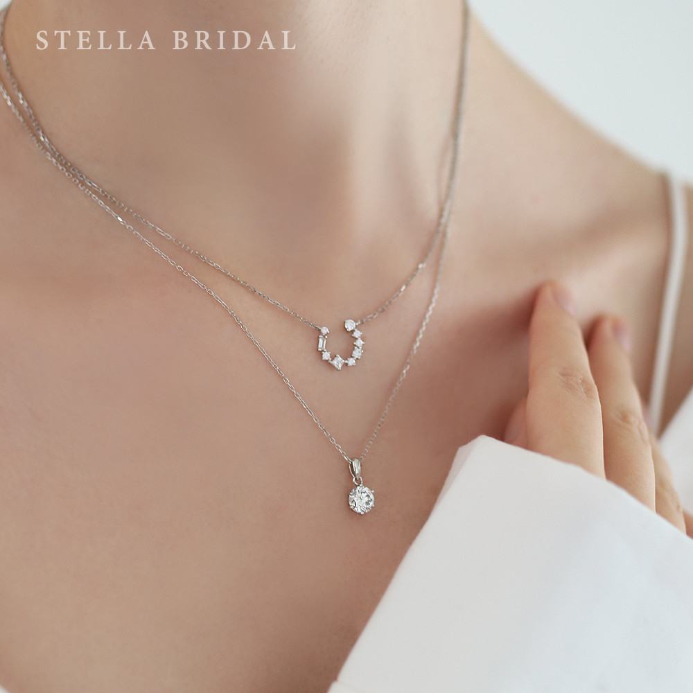 ダイヤモンドを超える輝き♡極上1ctモアサナイトネックレスとCZホースシュー(馬蹄)ネックレスの2点セット【受注生産品】