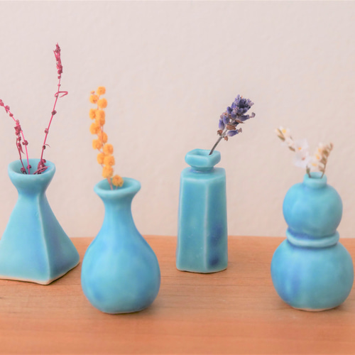 Amazon.co.jp: 美濃焼 東山窯 「 トルコブルー 」 一輪挿し 花瓶
