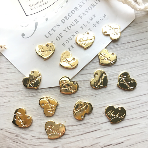 送料無料】handmade ロゴ入り ハート タグ プレートチャーム 6pcs 