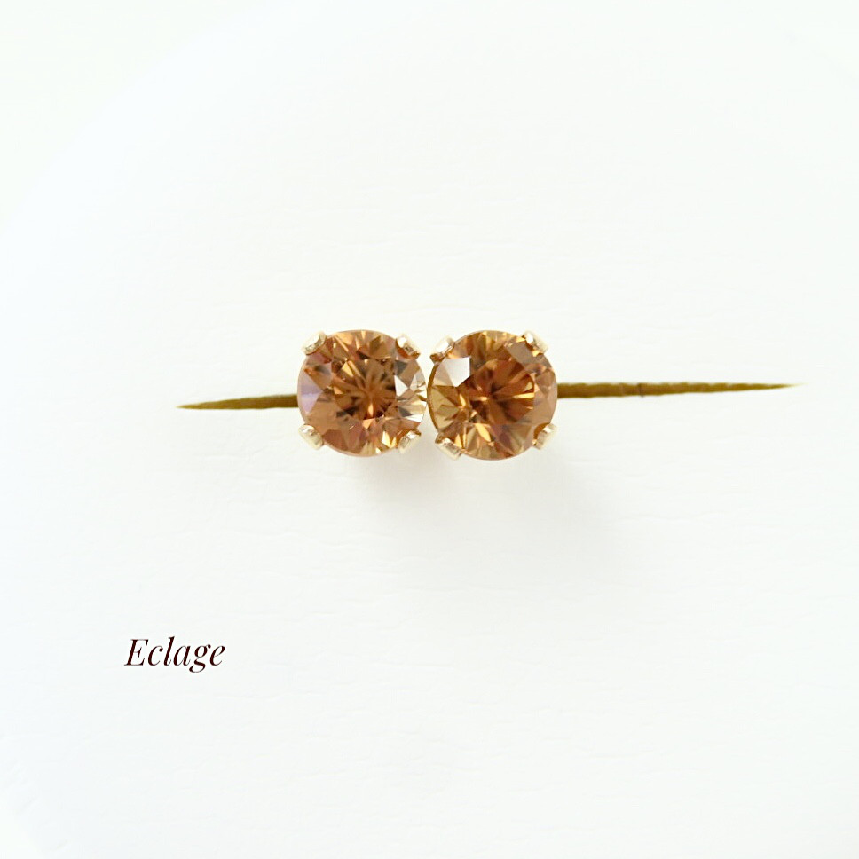 〈14kgf〉ゴールデンジルコンのスタッドピアス