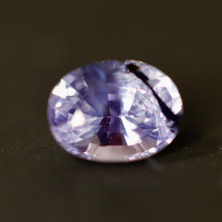 サファイア ルース ラベンダー サファイア 1.16ct オーバル カット かわいい インクルージョン あり 天然宝石 6枚目の画像