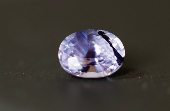 サファイア ルース ラベンダー サファイア 1.16ct オーバル カット かわいい インクルージョン あり 天然宝石 5枚目の画像