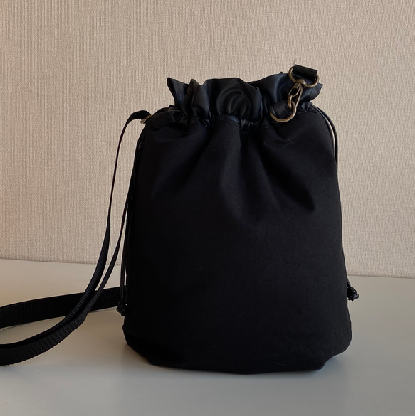 ふわふわリバーシブル巾着ショルダーバッグ　 冬バッグ♪フェイクラビットファー♪お出かけに♪たっぷりマチ♪        Ω 人気・おすすめ｜使いやすい・旅行におすすめ 品質保証 全国発送 正規品・日本国内発送・安心保証付き