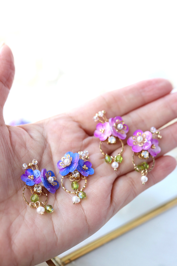 藍紫色梅花，華麗的穿孔耳環/耳環，推薦用於日本服裝♪ 第3張的照片